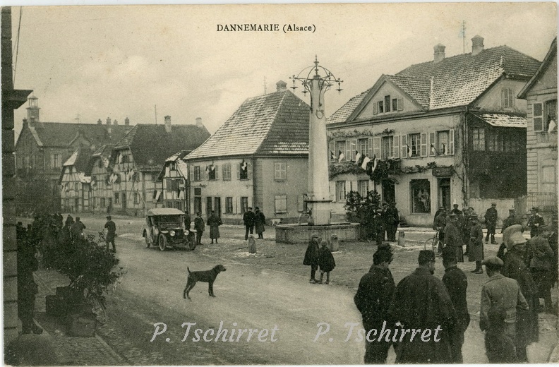 Dannemarie-Place-des-Halles-Automobile-1915-r.jpg
