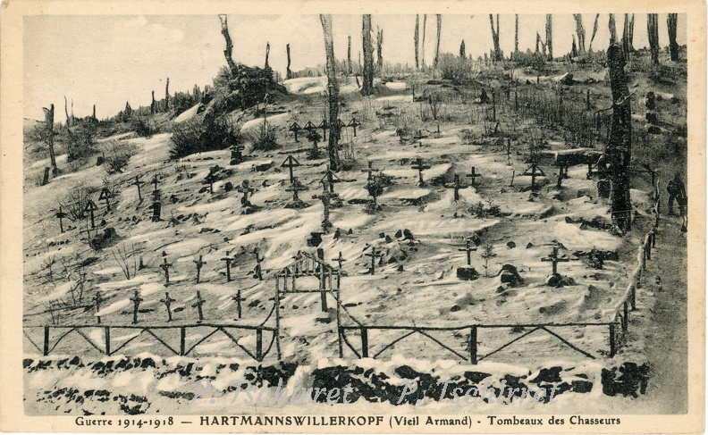 20-La-Grande-Guerre-1914-1918-Hartmannswillerkopf-Tombeaux-des-Chasseurs_r.jpg