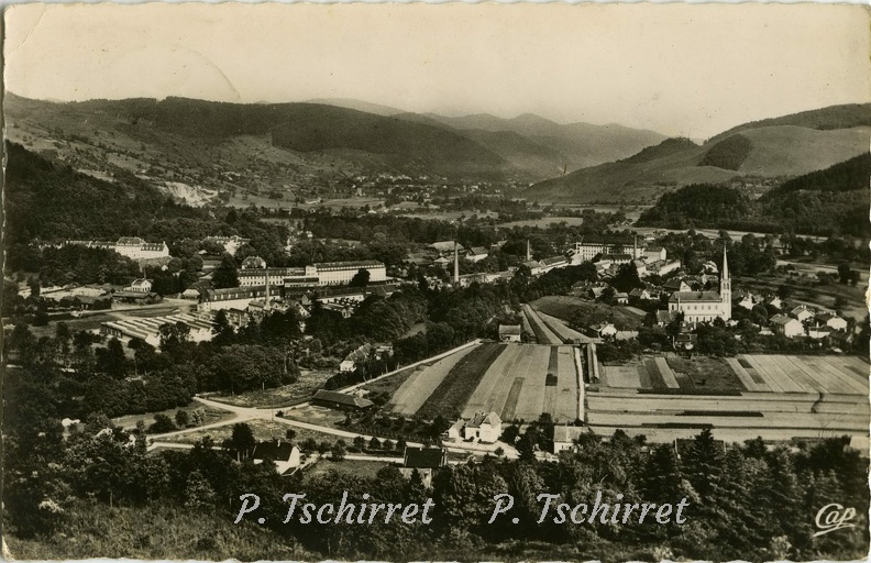 Husseren-vue-du-Winckel-et-centre-1953.jpg