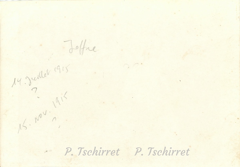 Joffre-en-visite-1915-v.jpg