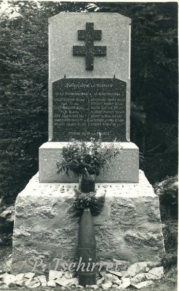 Urbes-Monument-du-Steingraben-24-septembre-1945-r